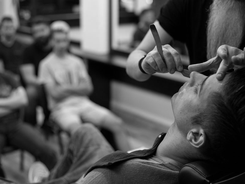 Traditional Shaving Course με Λονδρέζικες Κομπρέσες Prestige Telis
